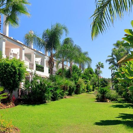 Unique Townhouse In Front Of Puerto Banus Lägenhet Marbella Exteriör bild