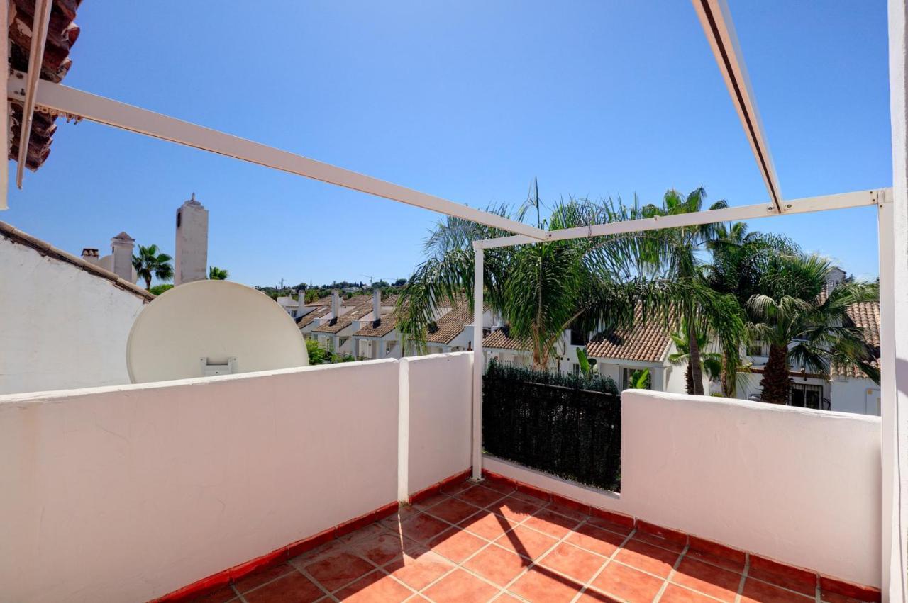 Unique Townhouse In Front Of Puerto Banus Lägenhet Marbella Exteriör bild