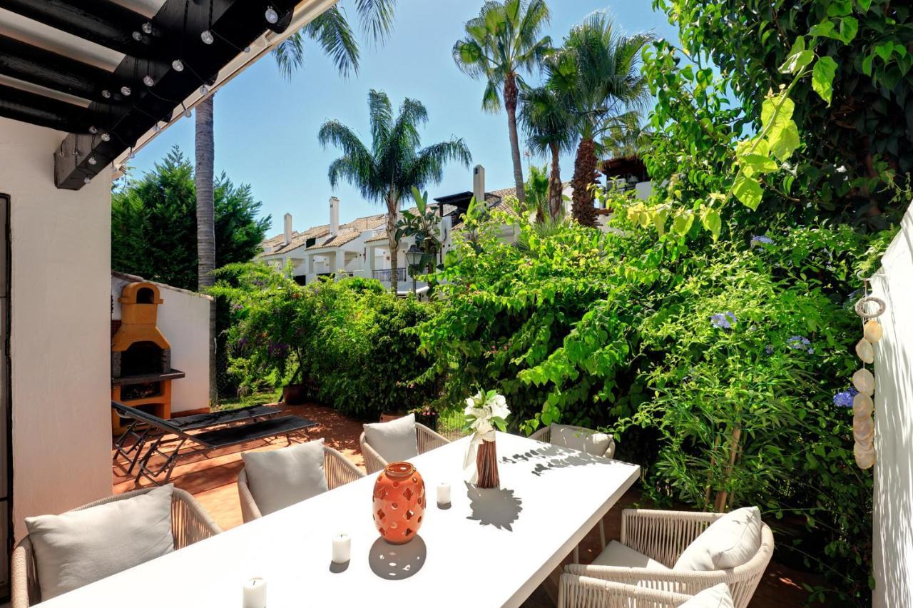Unique Townhouse In Front Of Puerto Banus Lägenhet Marbella Exteriör bild